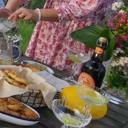 La Grange De L'abille فندق مبيت وإفطار Marchastel (Cantal)